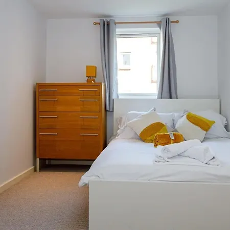 Lovely 2 Bed 2 Bathroom Apartment Manchester Exterior photo