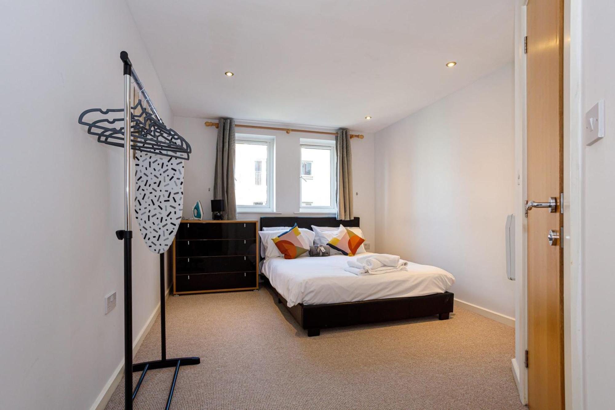 Appartement Lovely 2 Bed 2 Bathroom